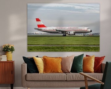 Austrian Airlines Airbus A320-200 in retro kleurenschema. van Jaap van den Berg