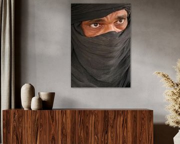 Man with veil in Morocco by Gert-Jan Siesling