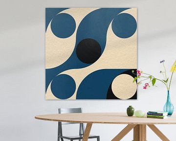 Moderne abstrakte minimalistische Retro-Kunst mit geometrischen Formen in Blau, Schwarz und Beige von Dina Dankers