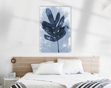 Varenblad in blauw en wit. Moderne botanische kunst in retrostijl van Dina Dankers