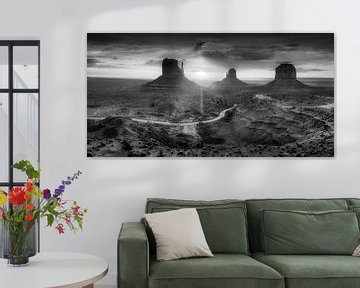 Monument Valley in den USA in schwarzweiss von Manfred Voss, Schwarz-weiss Fotografie