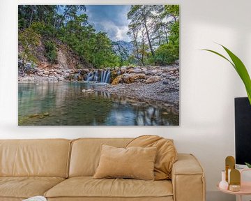 Kleine Waterval Tussen de Rotsen van Nature Life Ambience