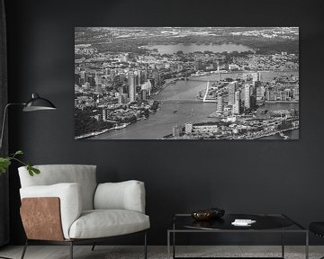 Rotterdam Skyline vanuit de lucht (zwart-wit) van Clint Steegman