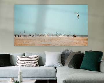 People on the horizon of the beach by Yanuschka | Noordwijk Fine Art Fotografie