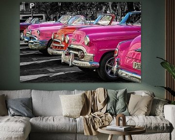 Roze Klassieke Auto's Havana Cuba Kleursleutel