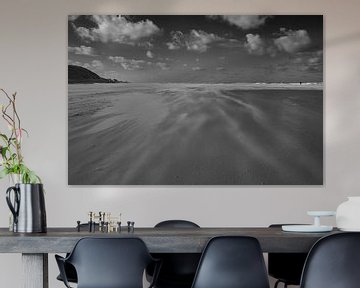 Vliegend zand op het strand van Lisanne Storm