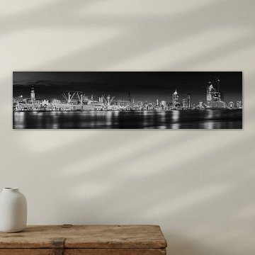 Hambourg Skyline avec Speicherstadt en noir et blanc