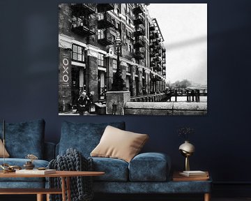 Oxo Building London noir et blanc sur Dorothy Berry-Lound