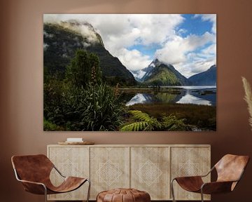 Landschap, Gebergte, Milford Sound, Nieuw Zeeland van Corrie Post