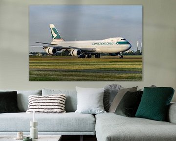 Cathay Pacific Cargo Boeing 747-8 is geland (B-LJJ). van Jaap van den Berg