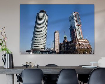 Skyline van Rotterdam met zicht op hotel New York, World Port center en New Orleans van W J Kok