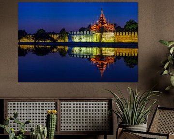 Der Königliche Palast von Mandalay in Myanmar von Roland Brack