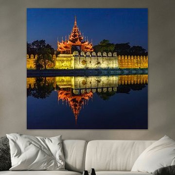 Der Königliche Palast von Mandalay in Myanmar von Roland Brack