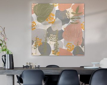Bloemen in retro stijl. Moderne abstracte botanische kunst in grijs, groen, roze, geel van Dina Dankers