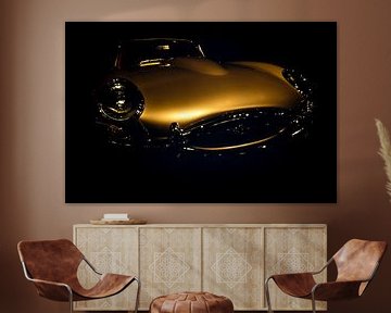 Jaguar E Type dorée sur Dieter Walther