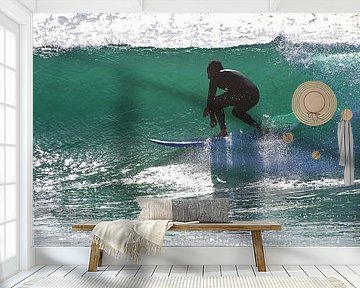 Surfer in een barrel bij Capo Mannu van Vinte3Sete