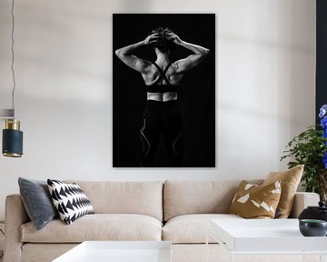 Fitness model Betuska (zwart/wit) van Micha Ploeger fotografie