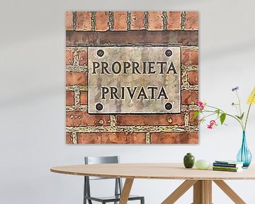 Private Property in Italian by Dorothy Berry-Lound