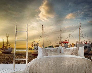 Visserbootjes op het strand in Løkken, Denemarken van Truus Nijland