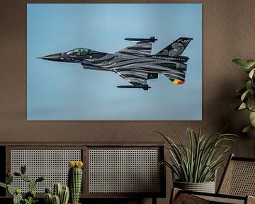 Belgische F-16 Demo Team: de Dark Falcon.