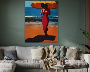 Vrouw met grote parasol op strand