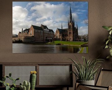 Bonaventurakerk met het Kasteel aan de singel in het centrum van de stad Woerden van Robin Verhoef