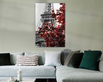 Duotone Eiffelturm in rot von Dennis van de Water