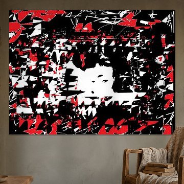 Look into the eye of Elle Hart