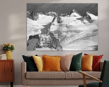 Mont-Blanc in Schwarz und Weiß von Hozho Naasha