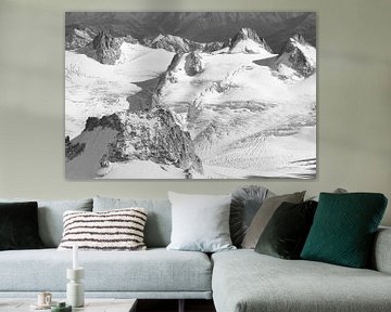 Mont Blanc-gletsjers in monochroom van Hozho Naasha