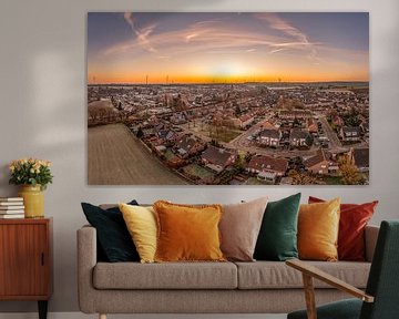 Dronepanorama van de zonsopkomst bij Bocholtz in Zuid-Limburg van John Kreukniet