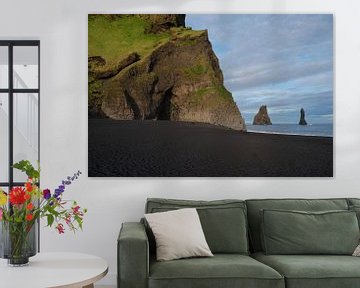 Reynisfjara zwarte strand in IJsland van Tim Vlielander