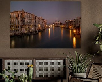 Venise - photo de nuit sur le Grand Canal sur t.ART
