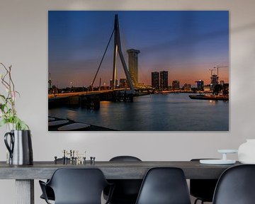 Rotterdam tijdens het blauwe uur van Alex Hoeksema
