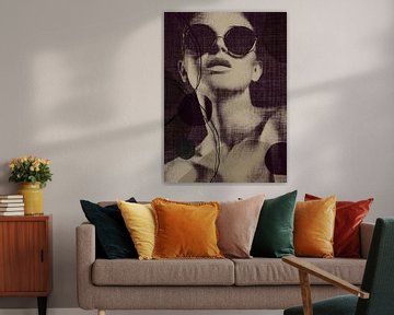 TW living - Linen collection - woman with glasses 1 by TW living