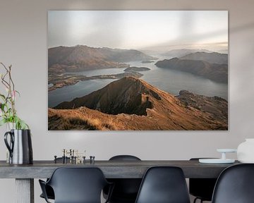 Sonnenaufgang vom Gipfel des Roys Peak am Lake Wanaka, Neuseeland von Maaike Verhoef