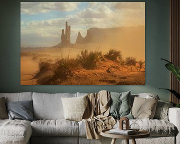 Mât totémique dans une tempête de sable sur Martin Podt