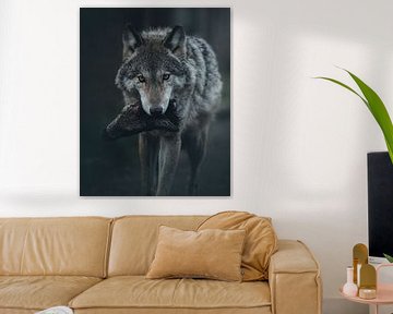 Wolf mit Beute von Glenn Slabbinck