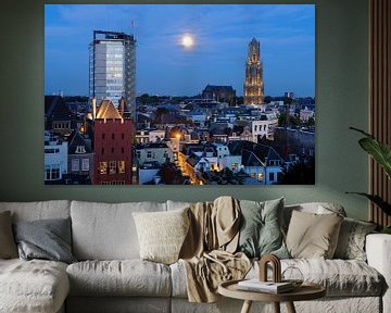 Paysage urbain d'Utrecht avec l'appartement Neude, le château d'Oudaen, l'église Dom et la tour Dom. sur Donker Utrecht