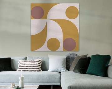 Géométrie inspirée du Bauhaus et du rétro des années 70 en jaune et brun sur Dina Dankers