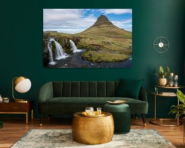 Kirkjufellsfoss in IJsland van Tim Vlielander
