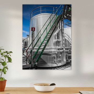 Silberner Vorratstank