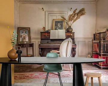 Lost Place - verlassenes Klavier von Gentleman of Decay