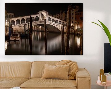 The Rialto Bridge in Venice by night by t.ART