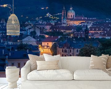 Uitzicht vanuit Letna Park over de Kleine Stad in de avond 