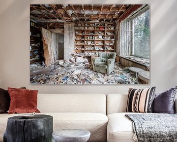 Lost Place - Verlaten kamer met beginnend verval - Bibliotheek van Gentleman of Decay