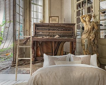 Lost Place - Verlassenes Klavier von Gentleman of Decay