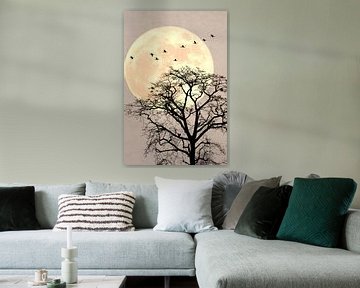 Japandi. landschap met een silhouet van een boom , met maan en vogels