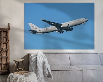 Décollage de l'Airbus A330 MRTT (T-057). sur Jaap van den Berg