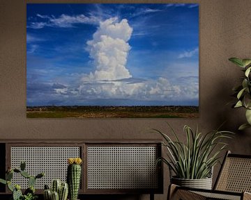 Wolkenlucht Bonaire (Nederlands Antillen) van Loraine van der Sande